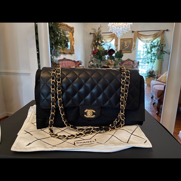 **Sold** Instg  Chanel Classic Flap New Authentic - Picture 8 of 11